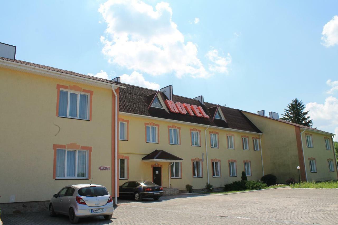 Kremin Hotel Kremenec Kültér fotó