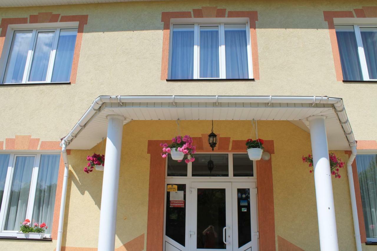 Kremin Hotel Kremenec Kültér fotó