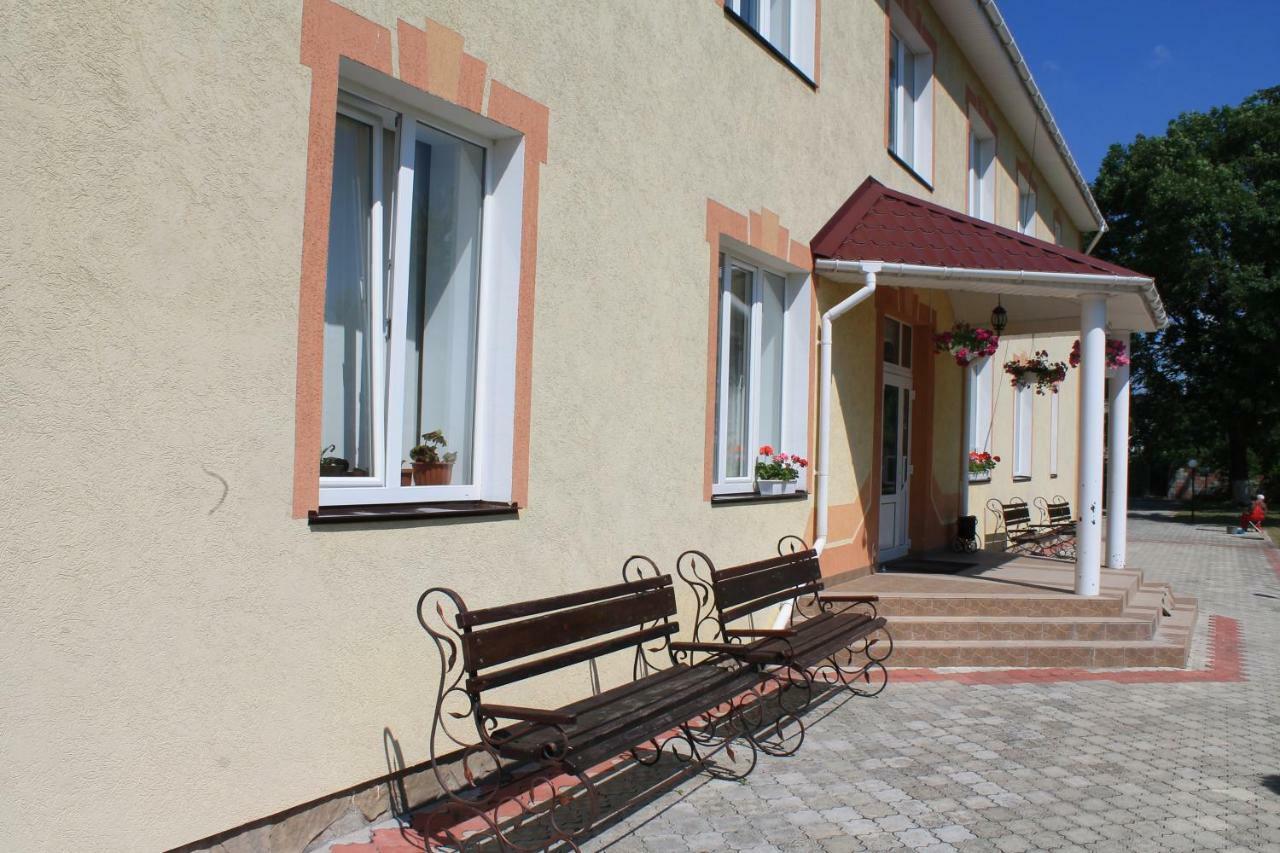 Kremin Hotel Kremenec Kültér fotó