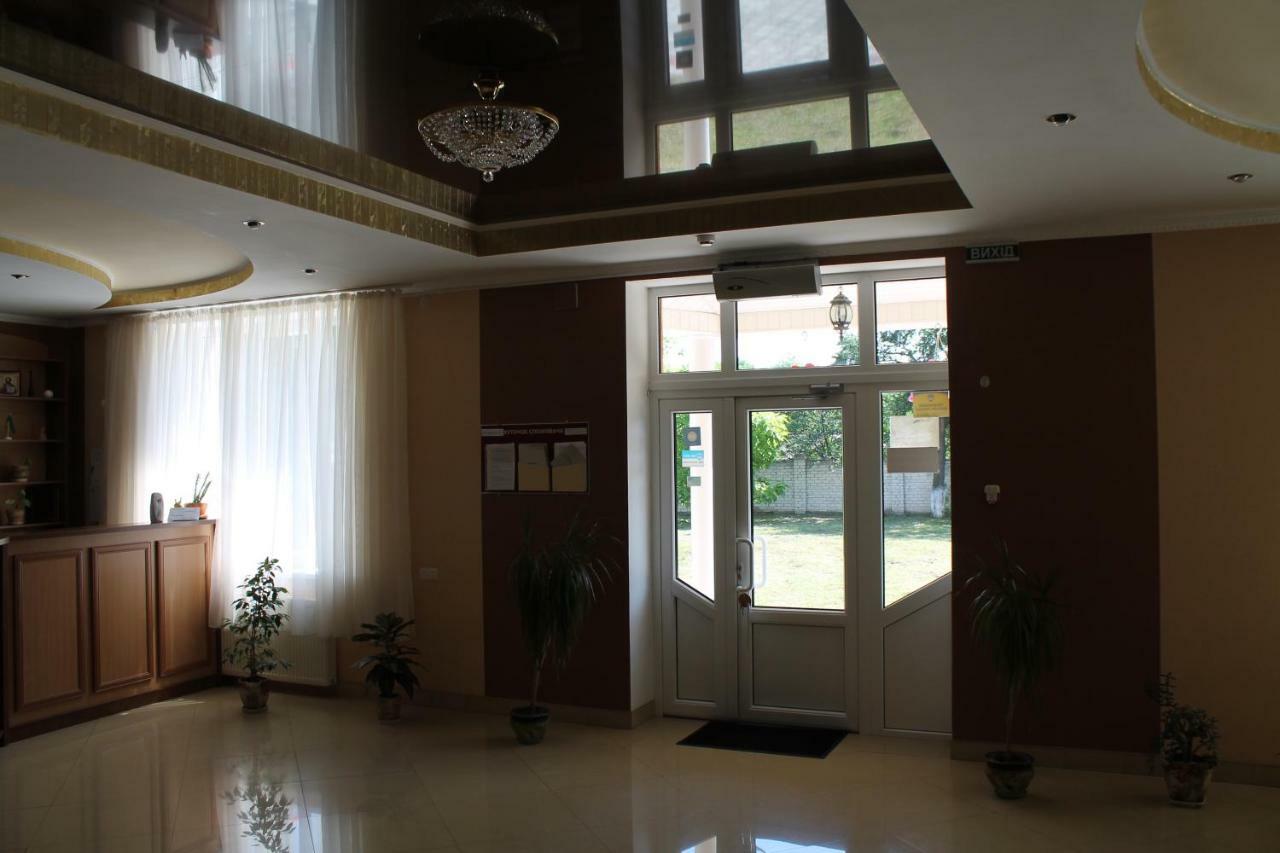 Kremin Hotel Kremenec Kültér fotó