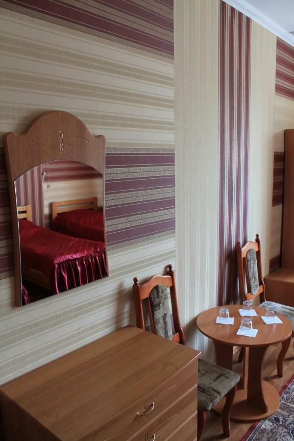 Kremin Hotel Kremenec Kültér fotó