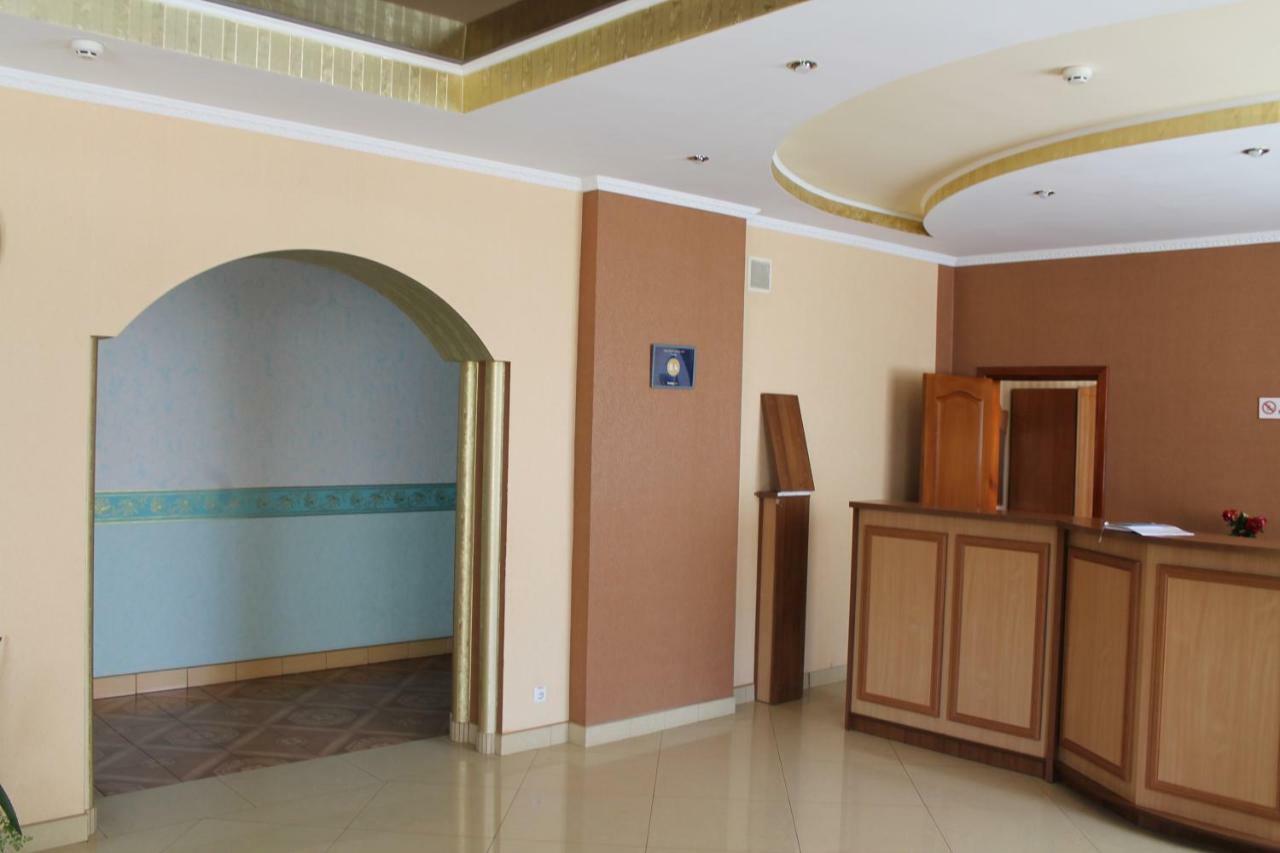 Kremin Hotel Kremenec Kültér fotó