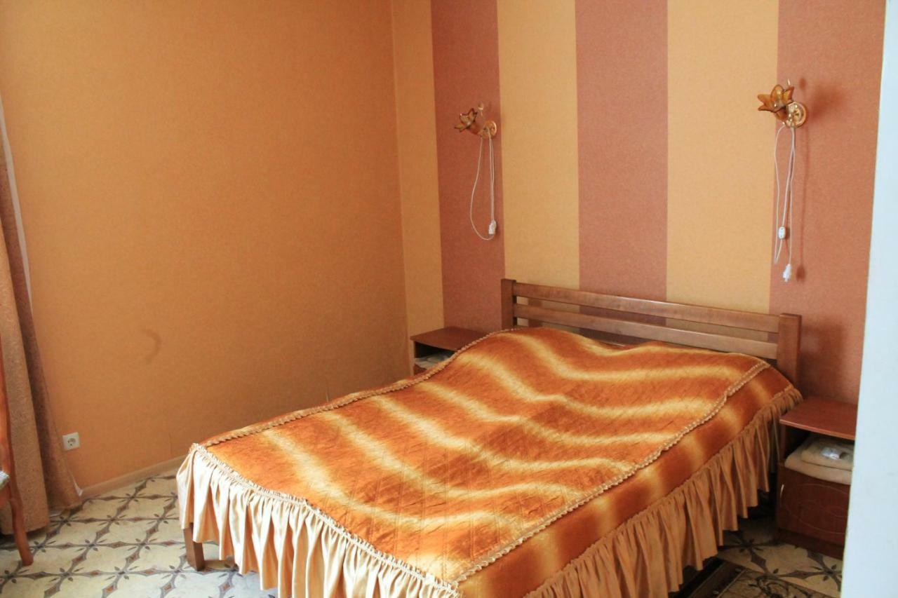 Kremin Hotel Kremenec Kültér fotó