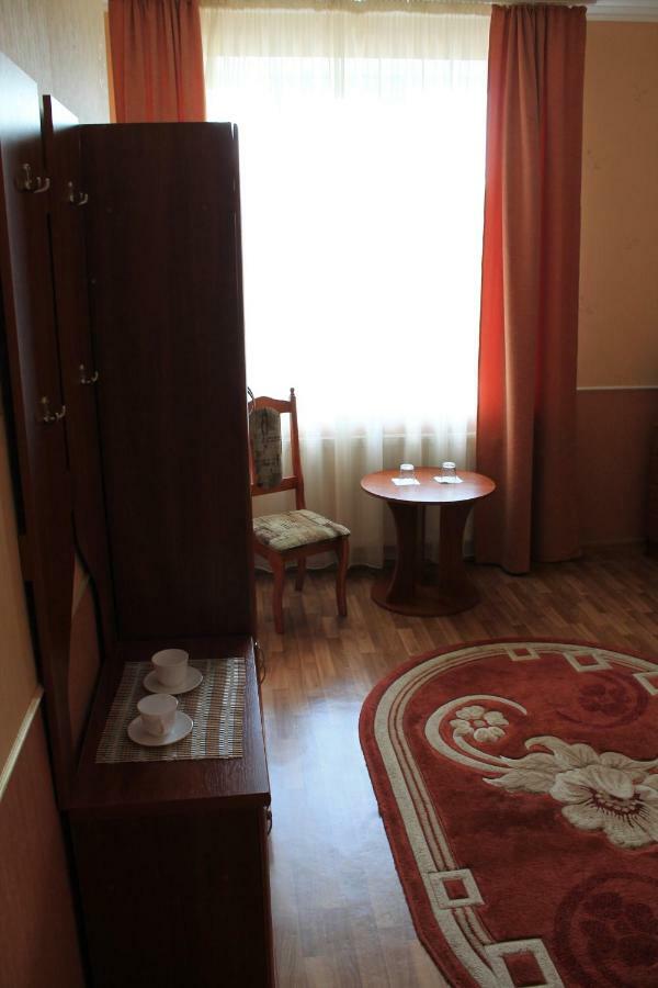 Kremin Hotel Kremenec Kültér fotó