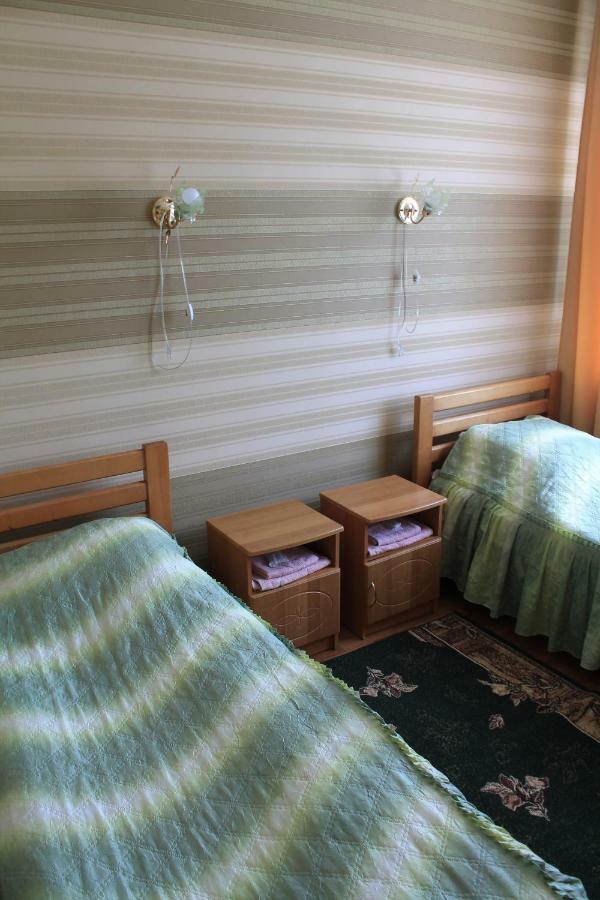 Kremin Hotel Kremenec Kültér fotó