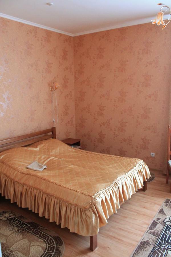Kremin Hotel Kremenec Kültér fotó