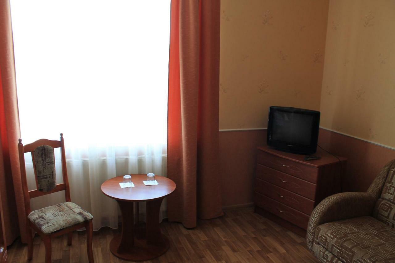 Kremin Hotel Kremenec Kültér fotó