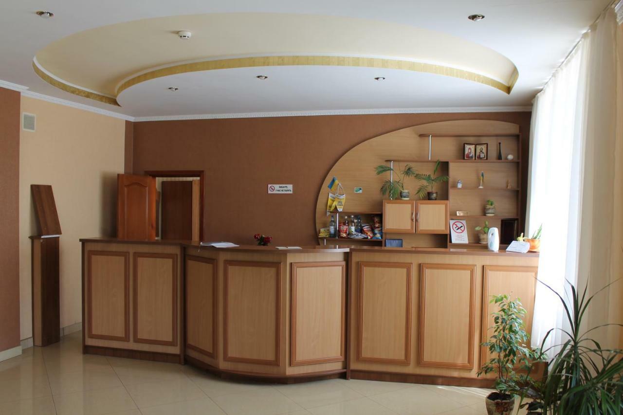 Kremin Hotel Kremenec Kültér fotó